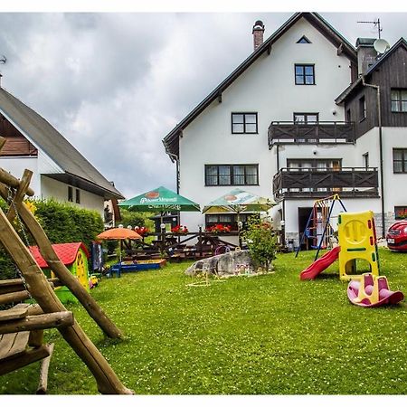 U Bernardyna Hotel Harrachov Ngoại thất bức ảnh