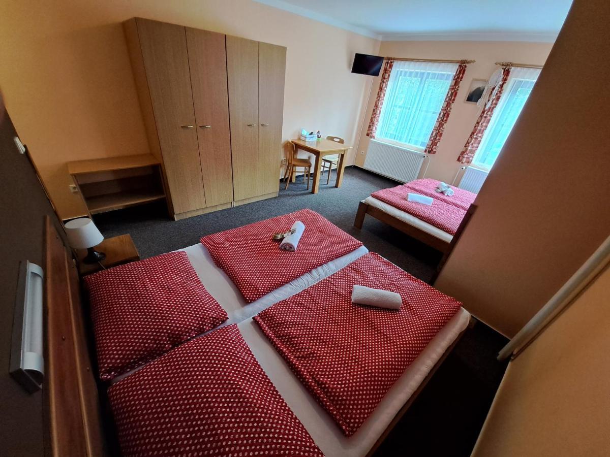 U Bernardyna Hotel Harrachov Ngoại thất bức ảnh